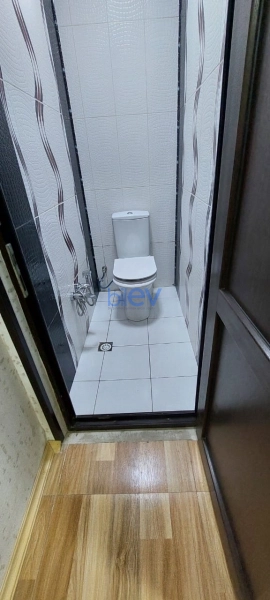 Satış 2 otaqlı Köhnə Tikili bina evi  65m², Bakı