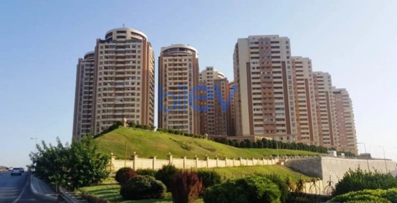 Aylıq Kirayə 3 otaqlı Yeni Tikili bina evi  124m², Bakı