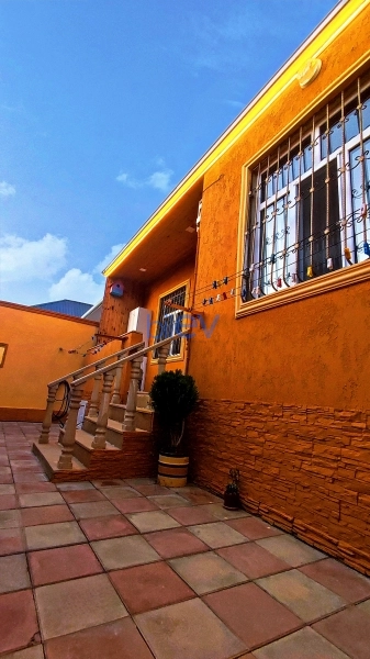 Satış 4 otaqlı Həyət evi  90m², Bakı