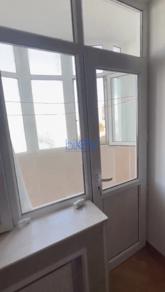 Aylıq Kirayə 3 otaqlı Yeni Tikili bina evi  135m², Bakı