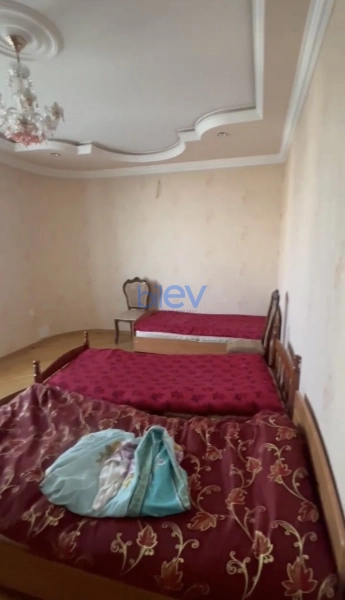 Aylıq Kirayə 3 otaqlı Yeni Tikili bina evi  135m², Bakı