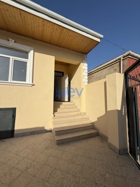 Satış 4 otaqlı Həyət evi  180m², Bakı