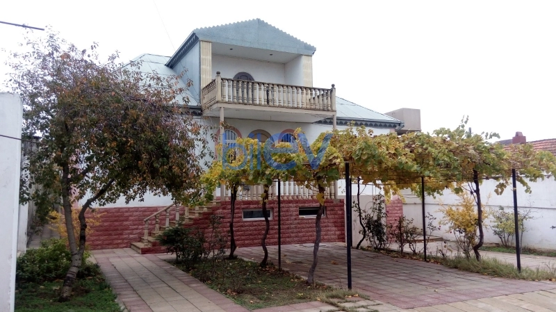 Satış 4 otaqlı Həyət evi  500m², Bakı