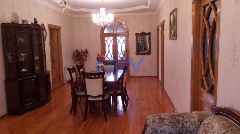 Satış 4 otaqlı Həyət evi  500m², Bakı