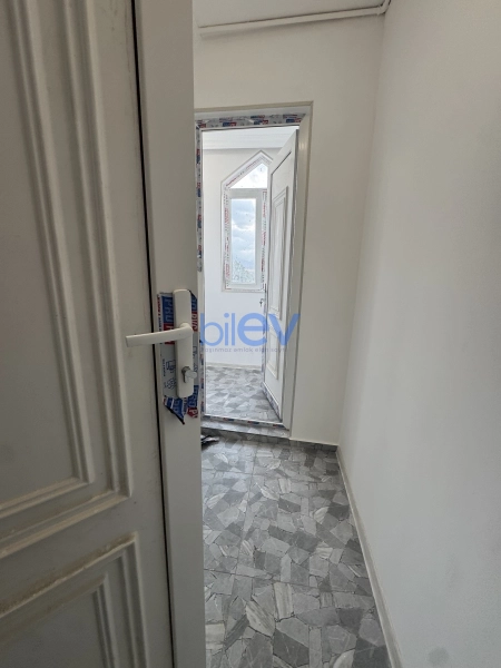 Satış 3 otaqlı Köhnə Tikili bina evi  79m², Gəncə