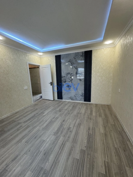 Satış 3 otaqlı Köhnə Tikili bina evi  79m², Gəncə
