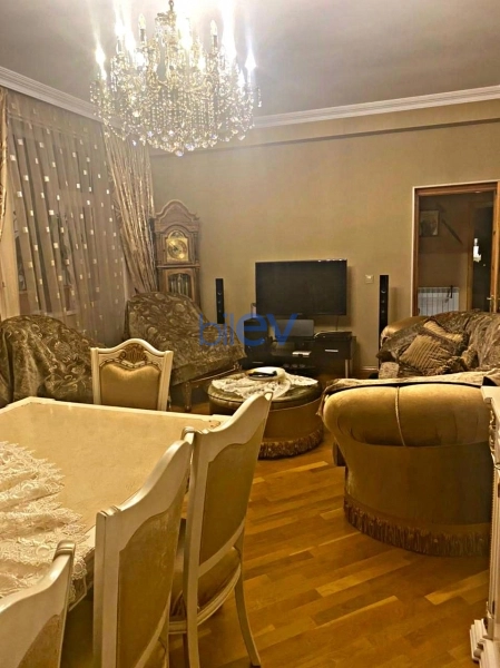 Satış 3 otaqlı Yeni Tikili bina evi  127m², Bakı