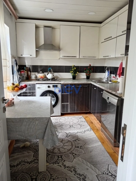 Satış 7 otaqlı Həyət evi  300m², Bakı