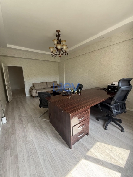 Aylıq Kirayə 3 otaqlı Yeni Tikili bina evi  112m², Bakı