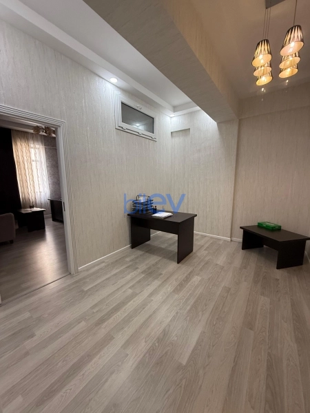 Aylıq Kirayə 3 otaqlı Yeni Tikili bina evi  112m², Bakı