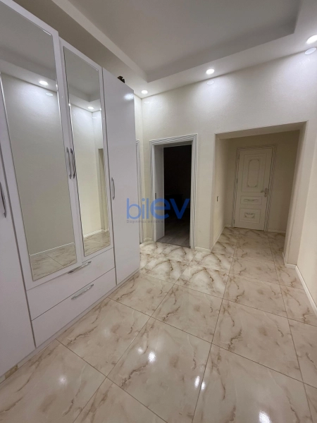 Aylıq Kirayə 3 otaqlı Yeni Tikili bina evi  112m², Bakı