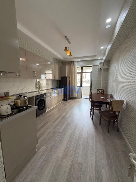 Aylıq Kirayə 3 otaqlı Yeni Tikili bina evi  112m², Bakı