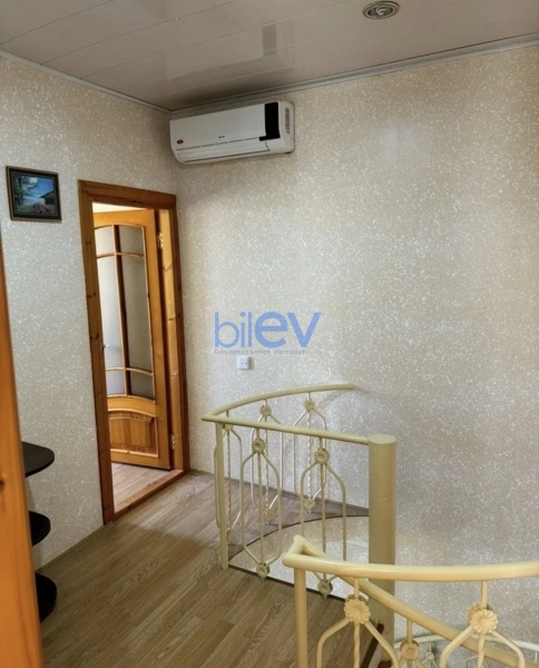 Satış 4 otaqlı Bağ evi  200m², Bakı