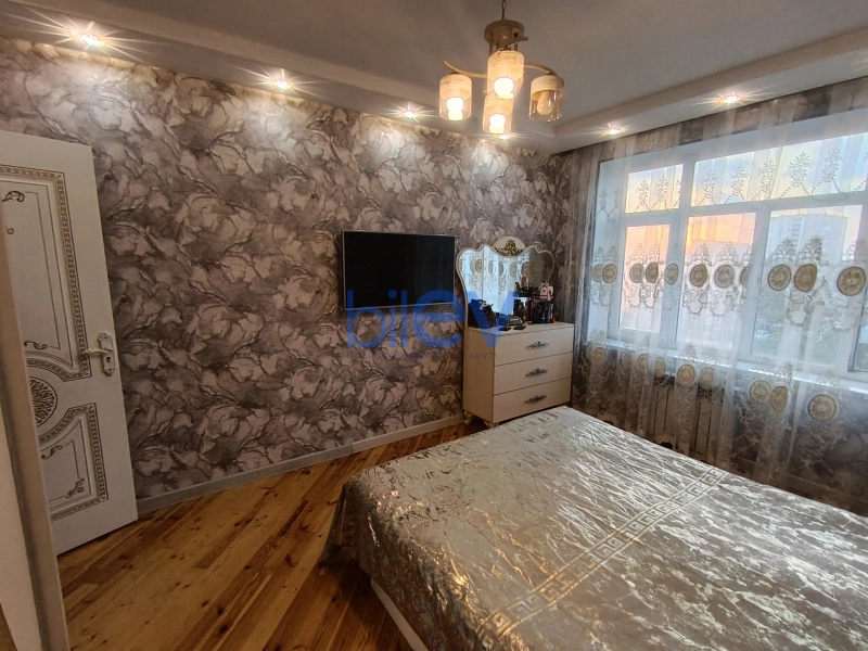 Satış 3 otaqlı Köhnə Tikili bina evi  68m², Bakı