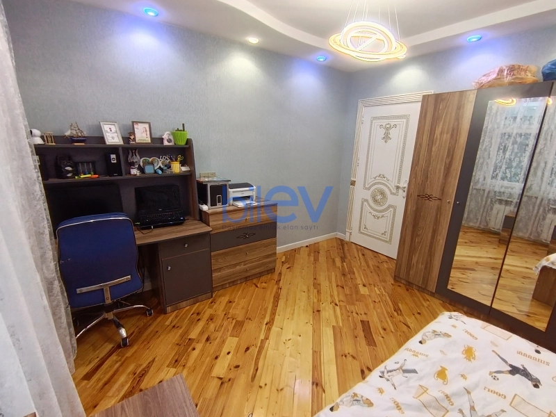 Satış 3 otaqlı Köhnə Tikili bina evi  68m², Bakı