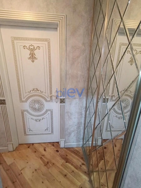 Satış 3 otaqlı Köhnə Tikili bina evi  68m², Bakı