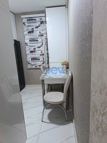 Satış 3 otaqlı Köhnə Tikili bina evi  68m², Bakı