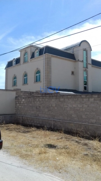 Satış 16 otaqlı Villa  600m², Bakı