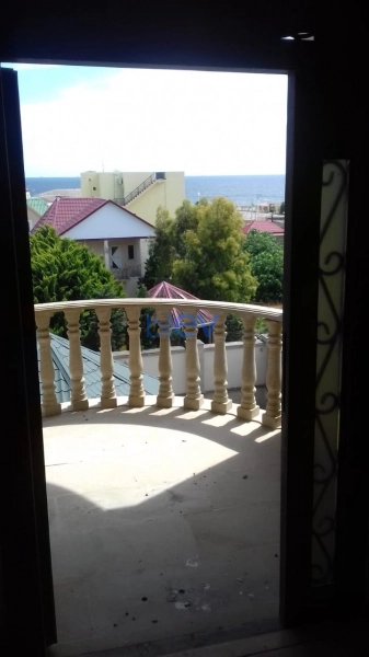 Satış 16 otaqlı Villa  600m², Bakı