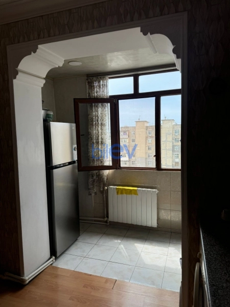 Satış 3 otaqlı Köhnə Tikili bina evi  70m², Bakı