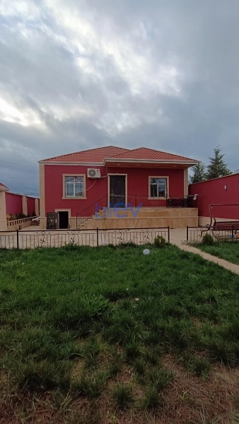 Satış 3 otaqlı Həyət evi  m², Bakı