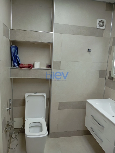 Aylıq Kirayə 2 otaqlı Yeni Tikili bina evi  90m², Bakı