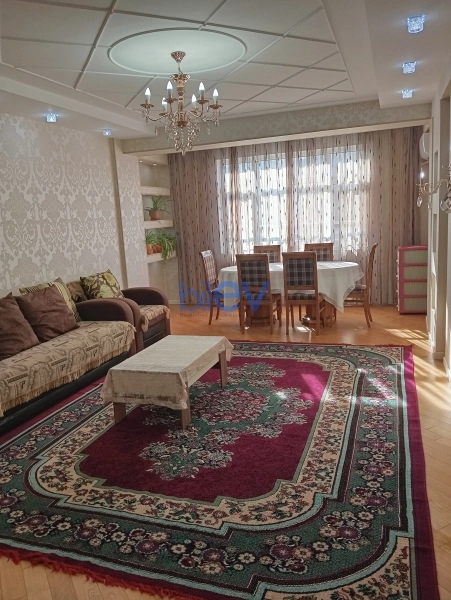 Aylıq Kirayə 2 otaqlı Yeni Tikili bina evi  90m², Bakı