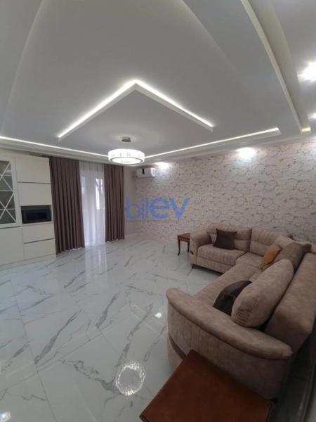 Aylıq Kirayə 3 otaqlı Köhnə Tikili bina evi  70m², Bakı
