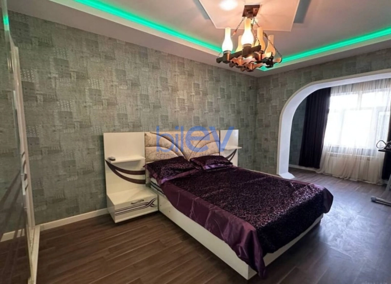 Aylıq Kirayə 3 otaqlı Köhnə Tikili bina evi  70m², Bakı