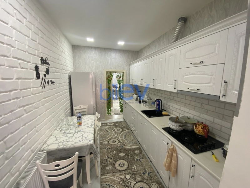 Satış 6 otaqlı Həyət evi  230m², Sumqayıt