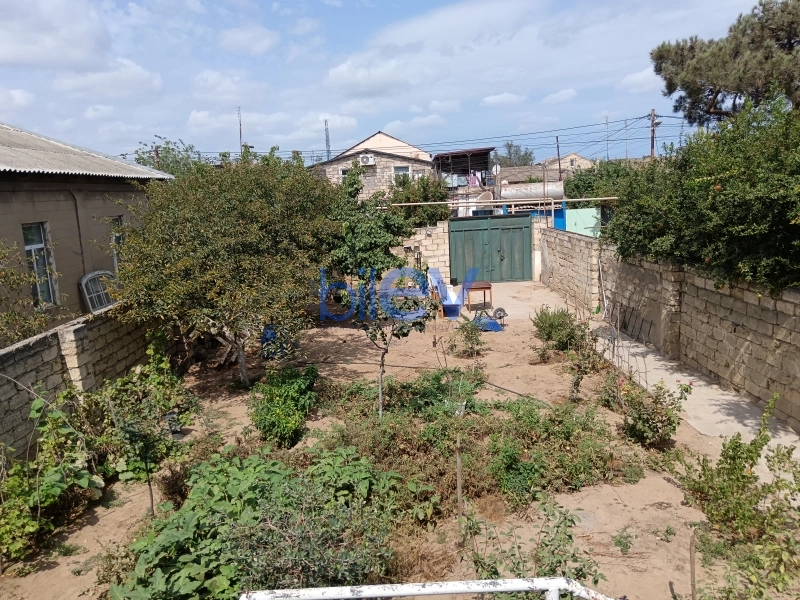 Satış 8 otaqlı Köhnə Tikili bina evi  140m², Bakı