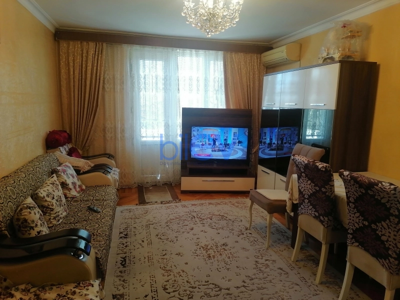 Satış 3 otaqlı Köhnə Tikili bina evi  80m², Bakı