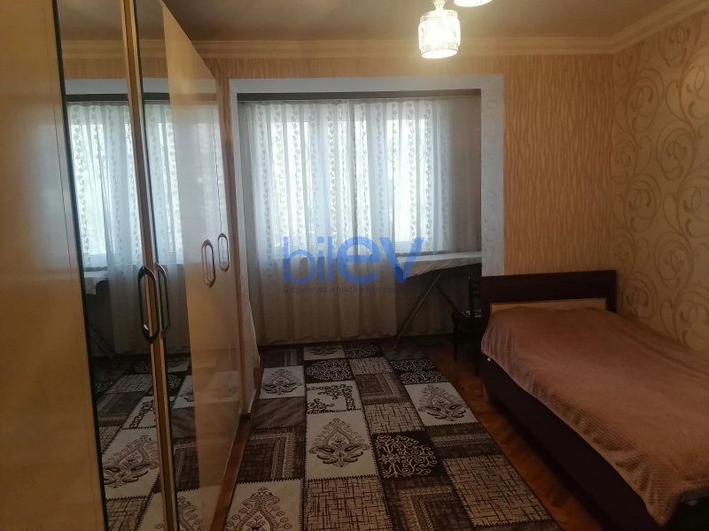Satış 3 otaqlı Köhnə Tikili bina evi  80m², Bakı