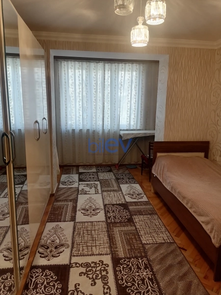 Satış 3 otaqlı Köhnə Tikili bina evi  80m², Bakı