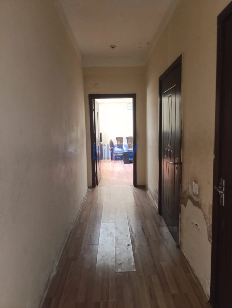 Satış 2 otaqlı Köhnə Tikili bina evi  82m², Bakı