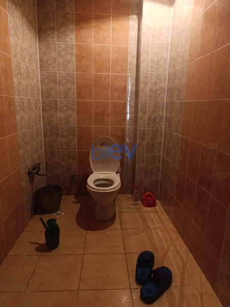 Satış 2 otaqlı Köhnə Tikili bina evi  82m², Bakı