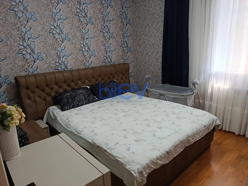 Satış 5 otaqlı Həyət evi  2000m², Bakı