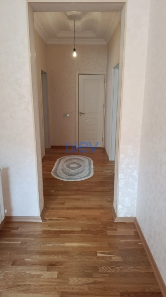 Satış 5 otaqlı Həyət evi  2000m², Bakı