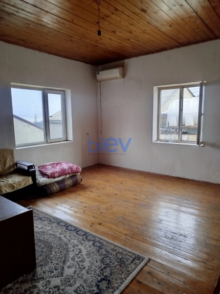 Aylıq Kirayə 3 otaqlı Həyət evi  150m², Bakı