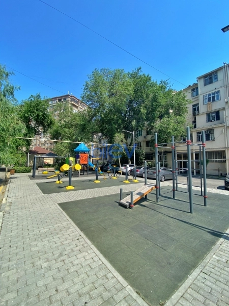 Satış 3 otaqlı Köhnə Tikili bina evi  56m², Bakı