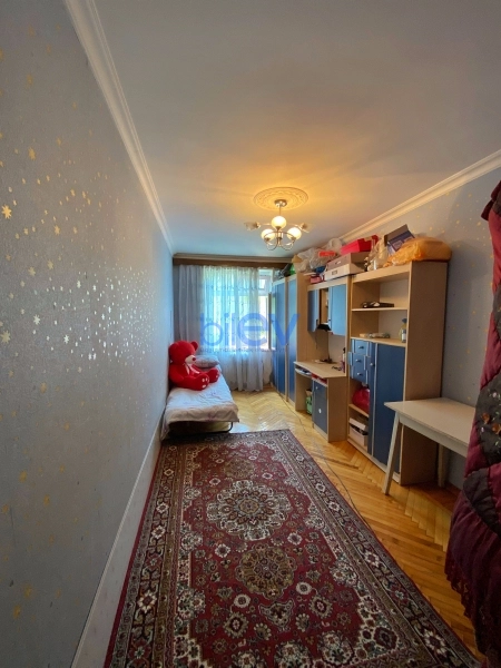 Satış 3 otaqlı Köhnə Tikili bina evi  56m², Bakı