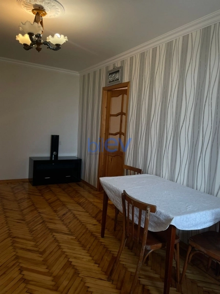 Aylıq Kirayə 2 otaqlı Köhnə Tikili bina evi  45m², Sumqayıt