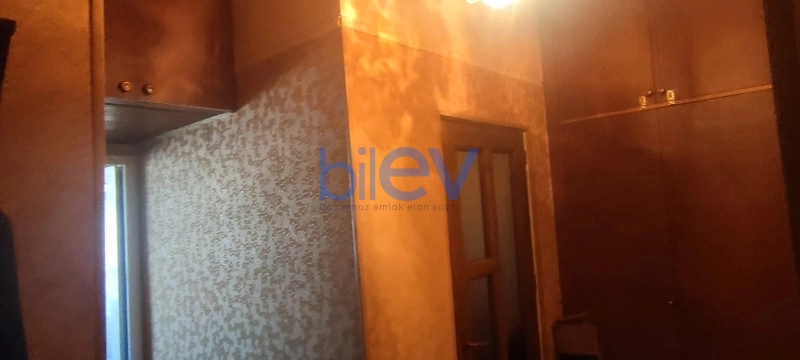 Satış 2 otaqlı Köhnə Tikili bina evi  50m², Bakı