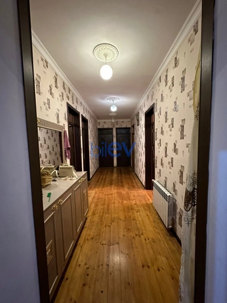 Satış 5 otaqlı Həyət evi  200m², Bakı
