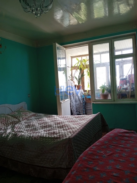 Satış 3 otaqlı Köhnə Tikili bina evi  48m², Qazax