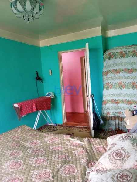Satış 3 otaqlı Köhnə Tikili bina evi  48m², Qazax