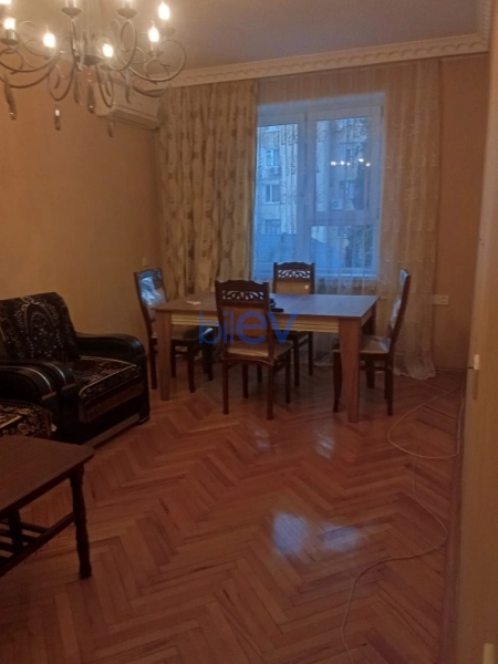 Aylıq Kirayə 2 otaqlı Köhnə Tikili bina evi  55m², Bakı