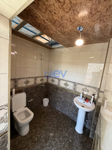 Satış 4 otaqlı Həyət evi  200m², Bakı
