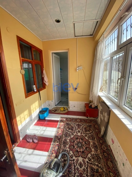 Satış 8 otaqlı Həyət evi  300m², Bakı