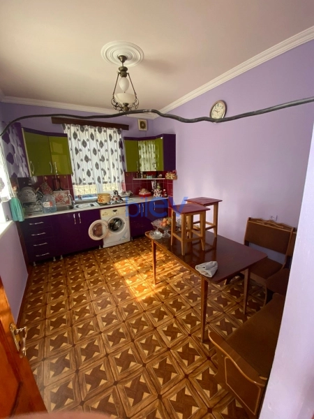 Satış 8 otaqlı Həyət evi  300m², Bakı